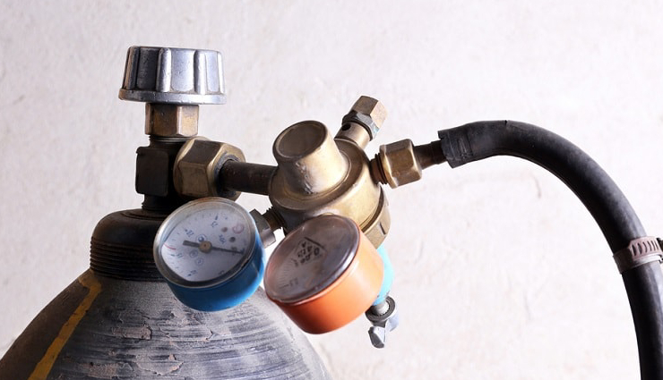 welding excellence,shielding gas,welding quality,mig welding,tig welding,gas composition,argon gas,carbon dioxide gas,helium gas,oxygen gas,gas purity,gas quality,welding applications,material compatibility,gas flow rate,gas pressure,storage and handling,welding techniques,welding outcomes,smart gas choices