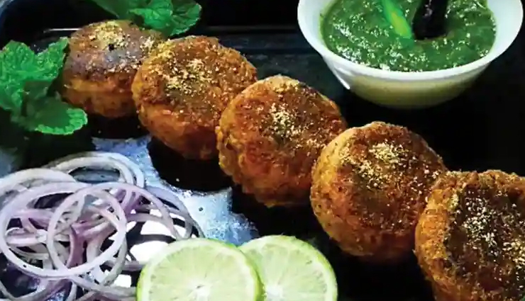 मसालेदार स्वाद के लिए जाना जाता हैं आंध्रप्रदेश, आपके मन में बस जाएगा इन व्यंजनों का स्वाद andhra pradesh cuisine,andhra pradesh food,famous dishes of andhra pradesh,traditional andhra pradesh recipes,andhra pradesh culinary delights,andhra pradesh gastronomy,popular andhra pradesh dishes,authentic andhra pradesh cuisine,andhra pradesh food culture,andhra pradesh food specialties