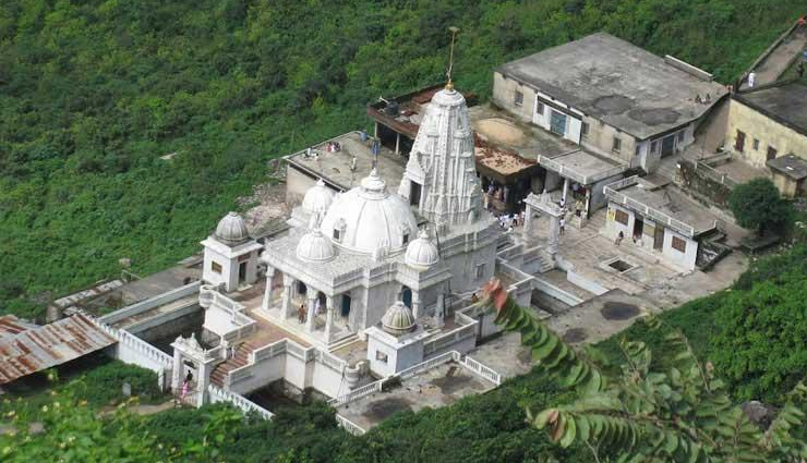 jain temples in india,famous jain temples,jain pilgrimage sites,jain temples architecture,spiritual significance of jain temples,jain tirthankaras,jain temples in rajasthan,jain temples in gujarat,jain temples in karnataka,jain temples in uttar pradesh