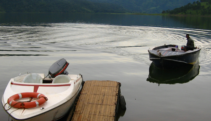 shillong,places to visit in shillong,boating at umiam lake,visit elephant falls,colonial architecture of all saints cathedral,the lewduh market,birds eye view from shillong peak