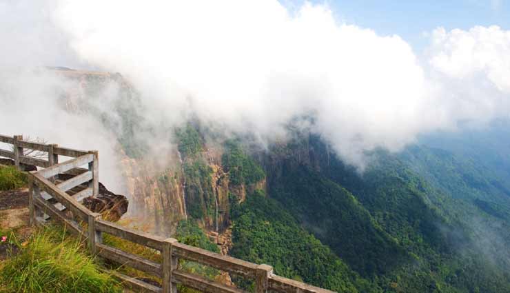 tourist places,indian tourist places,beautiful tourist places,tourist places for solo trip