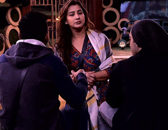 Bigg Boss 11- Shilpa Shinda Made Sexual Comment on Vikas Gupta and Priyank Sharma