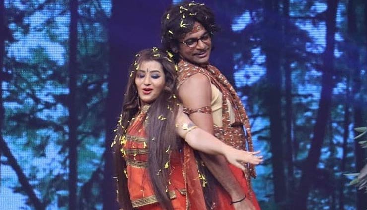 'नागिन' बनी शिल्पा शिंदे तो नाग बने सुनील ग्रोवर, किया 'रोमांटिक डांस', देखें वीडियो