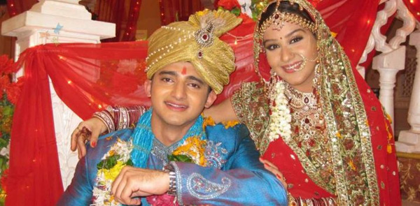 बिग बॉस 11 : जब इन दोनों के EX ब्वॉयफ्रेंड की घर में होगी एंट्री तो घर में आयेगा नया तूफ़ान ! bigg boss 11,Salman Khan,Shilpa Shinde,vikas,parth samthan,romit raj,ex boyfriend,bigg boss news