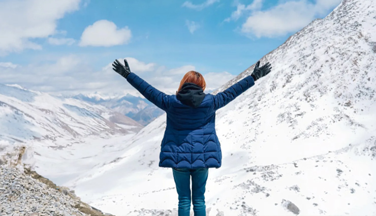 girls gang,india,tourist,india tourism,places to visit in india,safe palces in india,india,travel,holidays,shimla,udaipur,gokarna,rishikesh