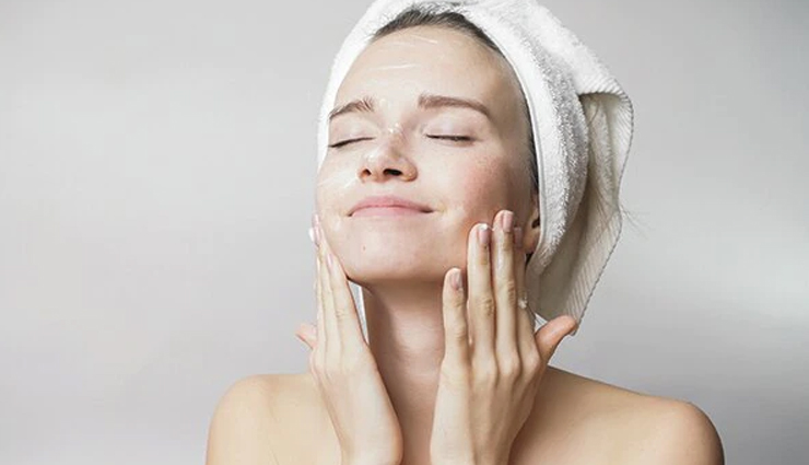 6 Foods To Help You Get Shiny Looking Skin