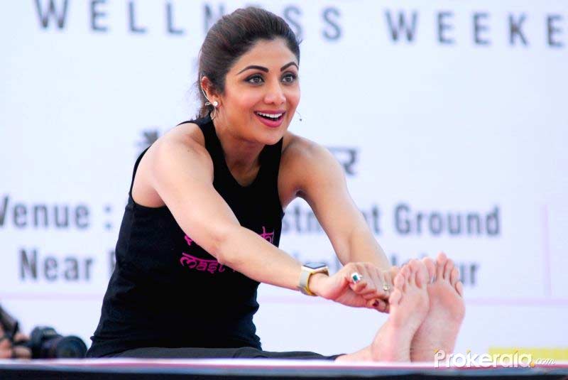 bollywood,Shilpa Shetty,yoga mantra,yoga