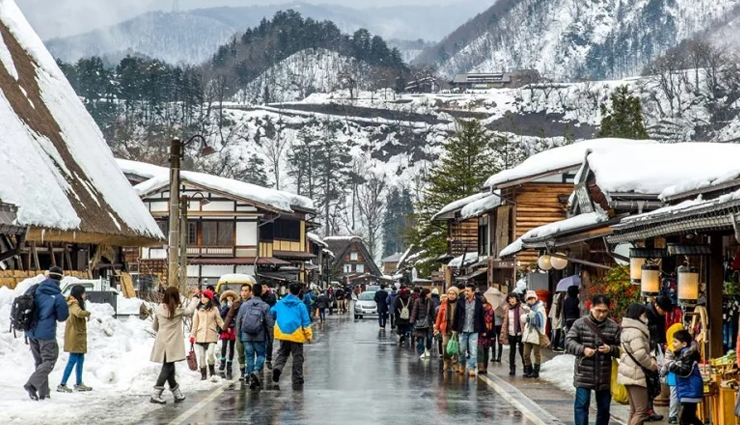 winter destinations,winter destinations around the world,places to visit in winter,munich,shirakawa,st petersburg,harbin,kitzbuhel,yosemite national park,holidays,foreign destinations,travel guide