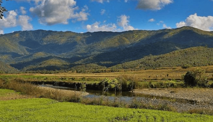 tourist attractions in manipur,must visit places in manipur,manipur travel guide,best places to visit in manipur,manipur tourism,best time to visit loktak lake,adventure activities in tharon cave,wildlife at keibul lamjao national park,historical significance of kangla fort,visiting ina memorial complex,scenic views from singda dam,architecture of shri govinda jee temple,relaxing at waithou lake,trekking in dzukou valley,birdwatching at shirui kashung peak,photography spots at leimaran waterfall,history of dal madol cannon,traditional pottery in andro,heritage sites in bishnupur,festivals celebrated at rasmancha