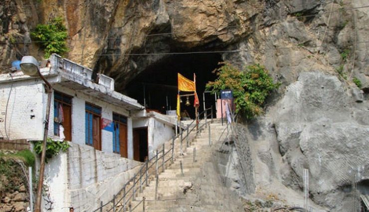 vaishno devi,vaishno devi temple,tourist attractions to see in vaishno devi,vaishno devi mandir tour,travel,tourism,holidays