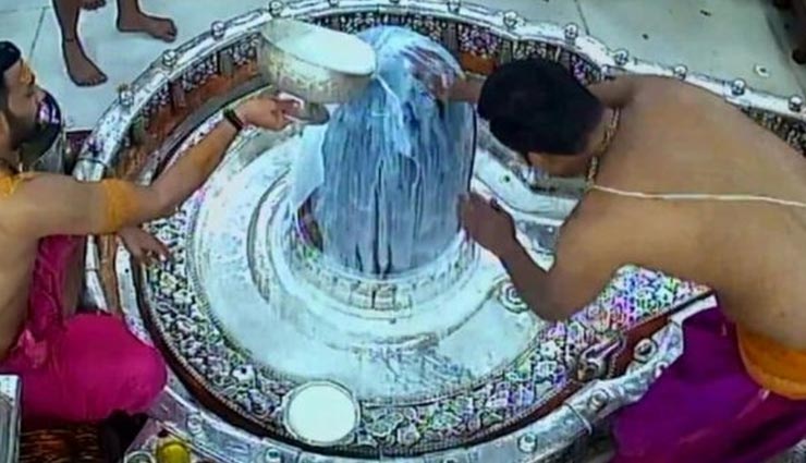 astrology tips,astrology tips in hindi,shivling pooja,shiva worship,sawan pooja,things on shivling