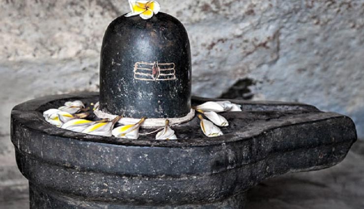 astrology tips,astrology tips in hindi,worshiping of shivling,rules of accepting prasad of shivling,lord shiva