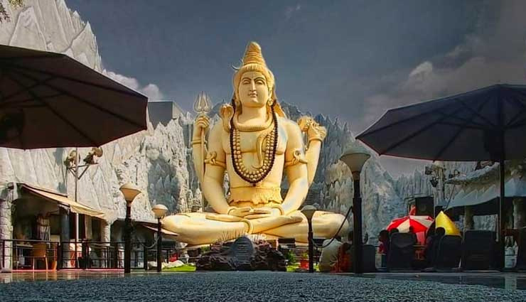 इन 10 प्रसिद्द मंदिरों के लिए भी जाना जाता हैं भारत का सिलिकॉन वैली बेंगलुरु temples in bangalore,bangalore sacred temples,famous temples in bangalore,spiritual sites bangalore,religious places in bangalore,bangalore temple tour,holy shrines in bangalore,visiting temples bangalore,bangalore divine landmarks,ancient temples bangalore