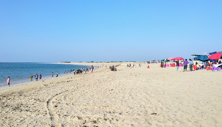 dwarka beach,shivrajpur beach,okha madhi beach,beyt dwarka,coastal havens near dwarka,gujarat picturesque beaches,tranquil retreats near dwarka,pristine shores in gujarat,serene beaches for relaxation,adventure activities on dwarka beaches,sunset vistas on dwarka beaches,blue flag beach in gujarat,scuba diving near dwarka,island tours from shivrajpur beach,solitude at okha madhi beach,unspoiled natural allure of beyt dwarka,marine biodiversity near dwarka,beach picnics near dwarka,hidden treasures of beyt dwarka,ferry to beyt dwarka from okha