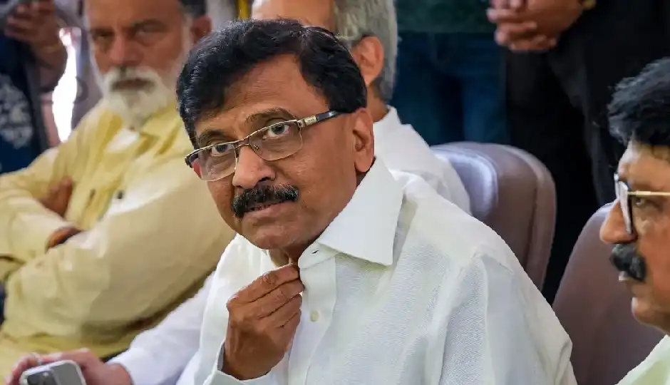 शिवसेना UBT में अंदरूनी खींचतान तेज, उद्धव की बैठक से गायब रहे 6 सांसद