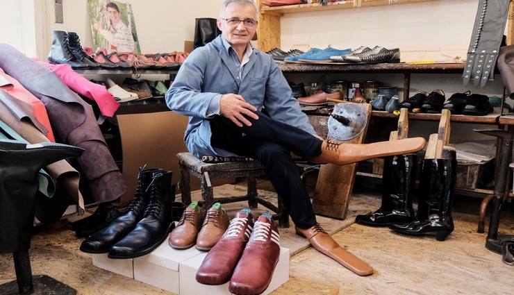 क्या सच में इन जूतों से पास नहीं आएगा कोरोना? जानें कैसे