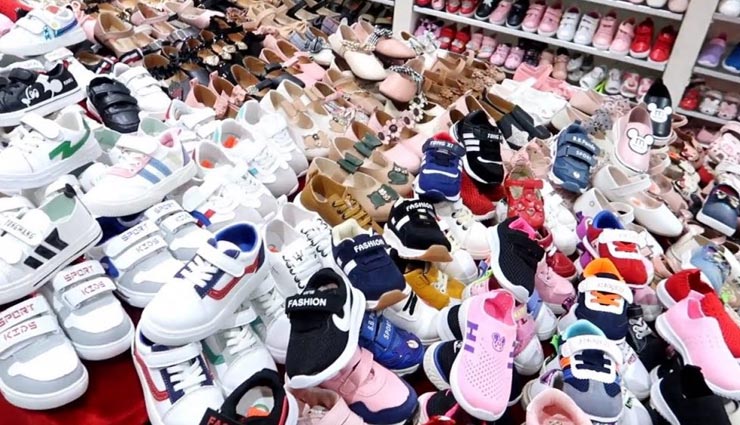 delhi places,delhi markets,low budget shopping