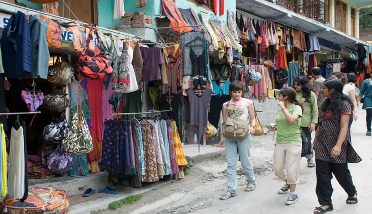 tourist places,indian tourist places,manali shopping markets