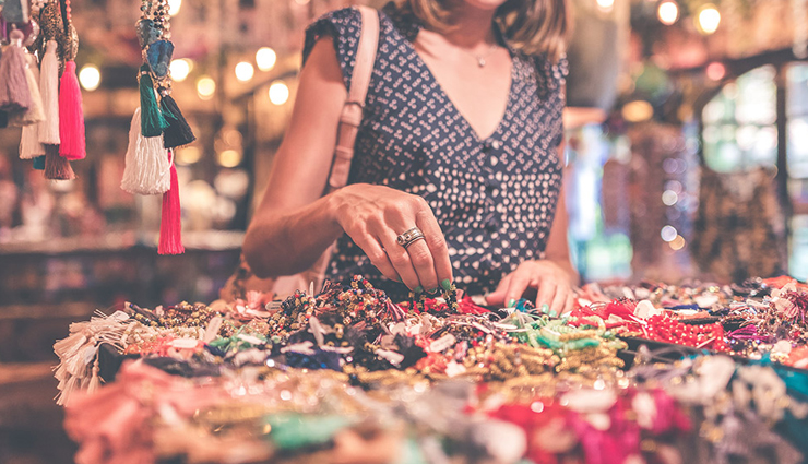 6 Best Places To Enjoy Shopping in Delhi