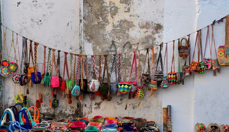 la serrezuela,plaza de las bovedas,mercado bazurto,abaco libros y cafe,tienda beatriz camacho,cubavera,shopping in cartagena,cartagena,colombia