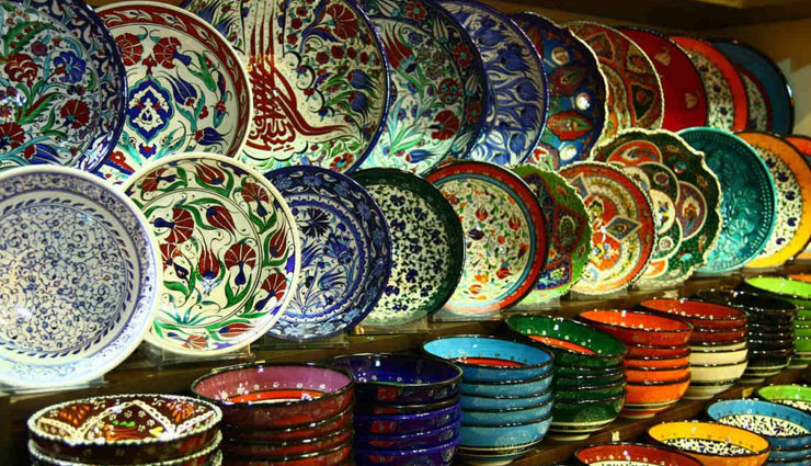 things to buy from turkey,turkey,shopping from turkey,hand-painted iznik ceramics,bilgeoğlu baklava,textiles from tulu,nuri toplar turkish coffee,abdulla hamam accessories