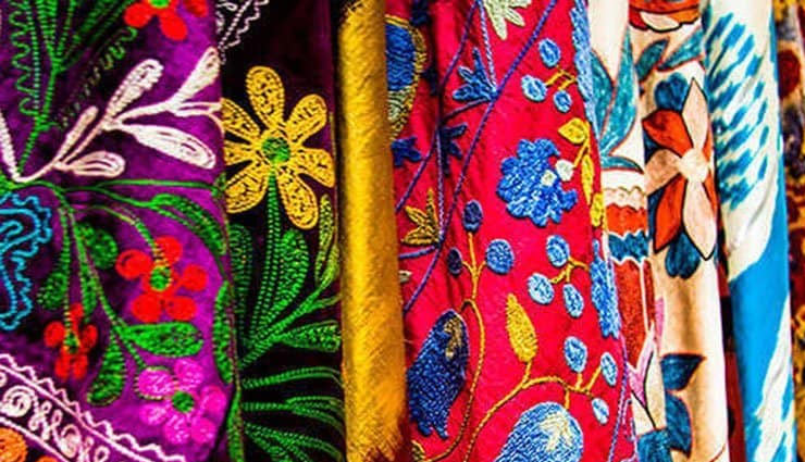 things to buy from turkey,turkey,shopping from turkey,hand-painted iznik ceramics,bilgeoğlu baklava,textiles from tulu,nuri toplar turkish coffee,abdulla hamam accessories