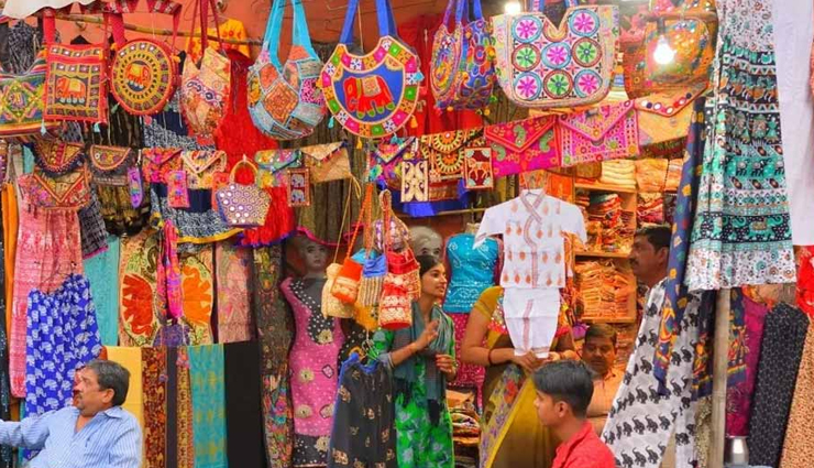 shopping markets in jaipur,best shopping places in jaipur,jaipur bazaars,where to shop in jaipur,traditional markets in jaipur,jaipur shopping guide,local markets in jaipur,street shopping in jaipur,famous markets in jaipur,jaipur souvenir shopping,handicrafts market jaipur,johari bazaar jaipur,bapu bazaar jaipur,tripolia bazaar jaipur,best local shopping jaipur,jaipur textile markets,budget shopping in jaipur