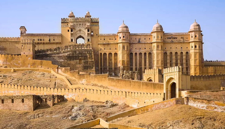 this famous location of the country is known for the shooting of bollywood films.,holiday,travel,tourism