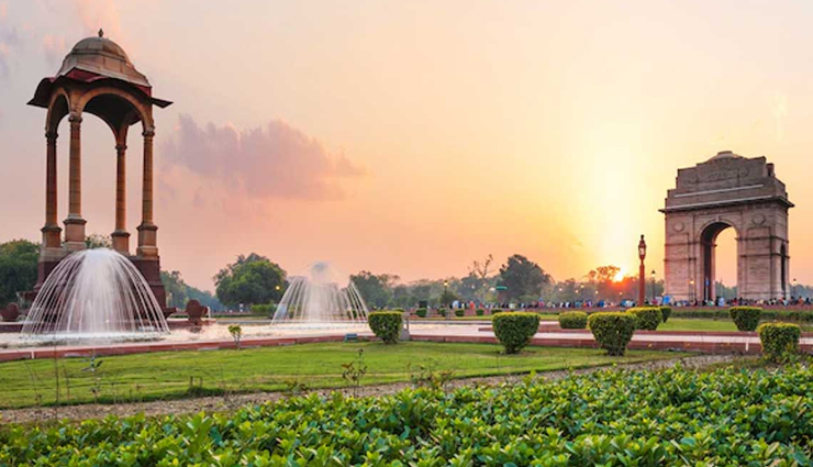 this famous location of the country is known for the shooting of bollywood films.,holiday,travel,tourism