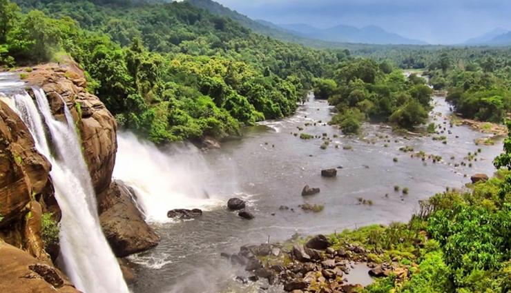 this famous location of the country is known for the shooting of bollywood films.,holiday,travel,tourism