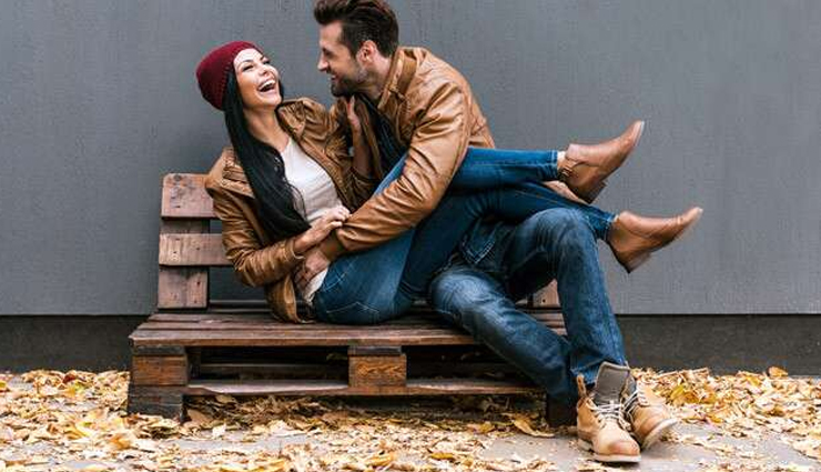 ways to show love,relationship tips,dating tips,couple tips