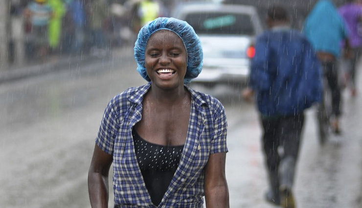 rainy season,4 things to be carried when moving out in rains,essentials for rainy season