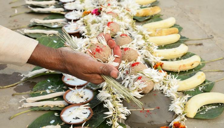 आज से शुरू हो रहे श्राद्ध कर्म, जानें इसकी पौराणिक कथा और सबसे श्रेष्ठ समय