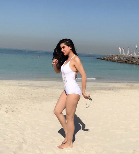 shraddha arya,shraddha arya viral pics,shraddha arya photos