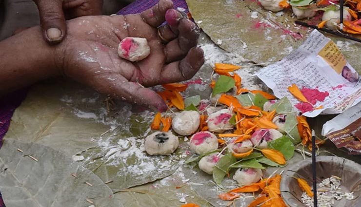 Shraddha Paksh 2021 : यहां जानें किस दिन किया जा सकता हैं किस पितर का श्राद्ध