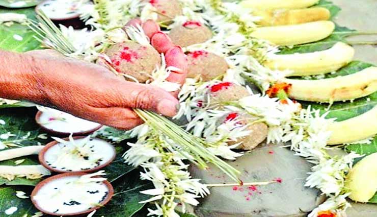 विधिपूर्वक संपन्न करें श्राद्ध, इन बातों का ध्यान रख पाए पितरों का आशीष