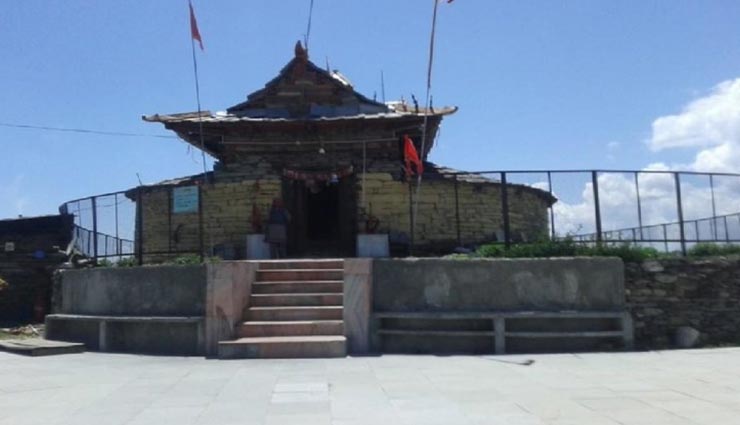 अनोखा मंदिर जहां पति-पत्नी एक साथ नहीं कर सकते पूजा, भुगतनी पड़ती है इसकी सजा