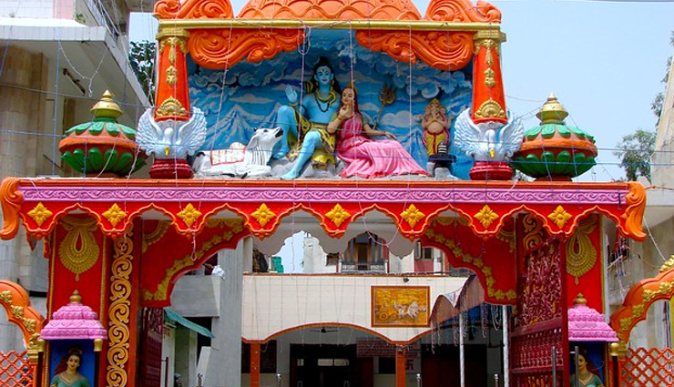 lord shiva temples in delhi,shiva temples to visit during sawan,best shiva temples in delhi,sawan special temples,religious places in delhi for sawan,top shiva temples to explore in delhi,delhi sawan yatra,sawan festival lord shiva temples