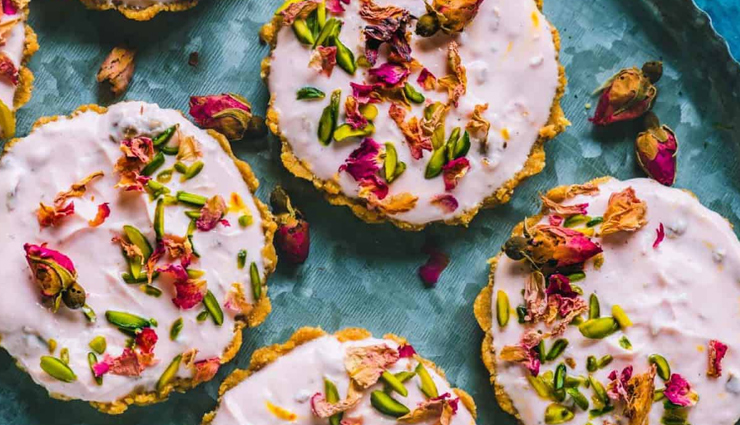 gulkand shrikhand sweet tarts,hunger struck,food,easy recipe