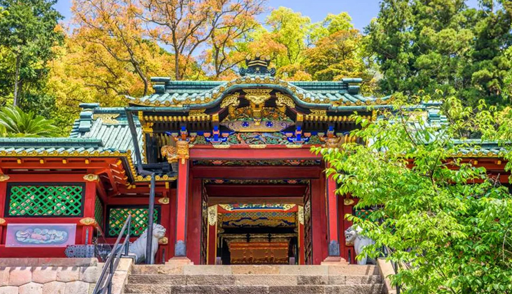 shrines in japan,japan,kunōzan tōshō-gū,mii-dera,mikami shrine,hiyoshi taisha,ujigami shrine,shimogamo shrine,kamigamo shrine,daigo-ji,toyokuni shrine,kitano tenmangū,japan