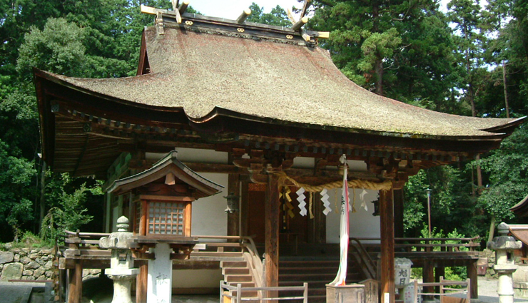 shrines in japan,japan,kunōzan tōshō-gū,mii-dera,mikami shrine,hiyoshi taisha,ujigami shrine,shimogamo shrine,kamigamo shrine,daigo-ji,toyokuni shrine,kitano tenmangū,japan