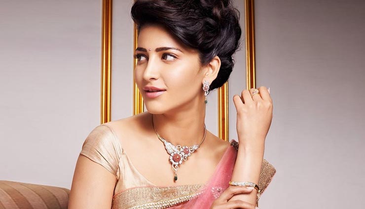 बहुत जल्दी दोस्ती कर लेती हैं 'कुंभ' राशि की महिलाएं, जाने कुछ और रोचक बातें aquarius,aquarius people,about aquarius people,zodiac sign,astrology,astro tips