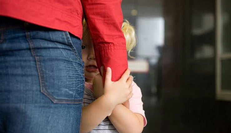 ways to make your child bold,tips to deal with child shyness,child care tips,parenting tips