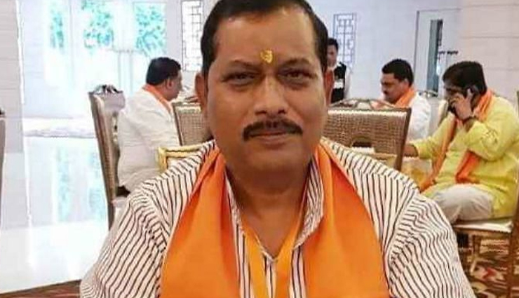 bjp mlas served notice,uttar pradesh,deoria mla suresh tiwari,rakesh rathore,shyam prakash,news