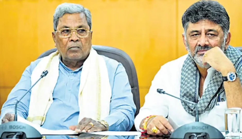 शिवकुमार ने दिल्ली में डाला डेरा, CM पद छोड़ने को तैयार नहीं सिद्धारमैया; कर्नाटक में सियासी हलचल तेज