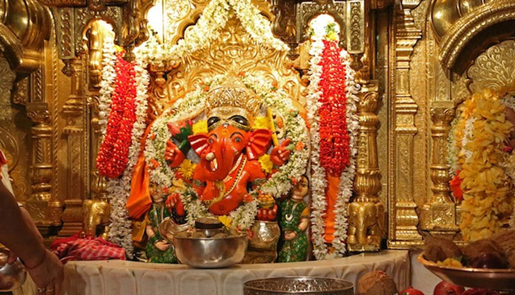 Ganesh Chaturthi 2018 : मुंबई का सिद्धिविनायक मंदिर, पूरे विश्व में जाना जाता है अपनी धार्मिक एकता के लिए 