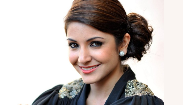 anushka sharma inspired 5 hairstyles,bollywood inspired hairstyle,anushka sharma hairstyles,hair fashion tips,different hairstyles to try in monsoon