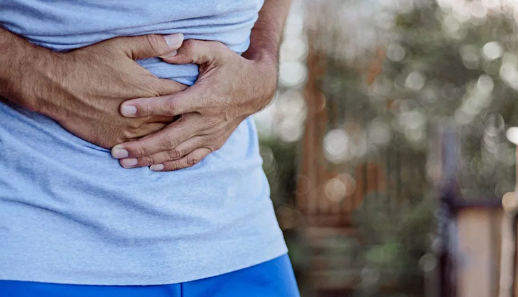 excessive garlic consumption risks,dangers of consuming too much garlic,overindulgence in garlic side effects,garlic overdose health risks,risks of eating excessive garlic,side effects of excessive garlic intake,garlic consumption warnings,risks of too much garlic in diet,adverse effects of excessive garlic,garlic and health concerns