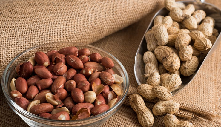 5 Side Effects of Eating Peanuts in Excess Amount
