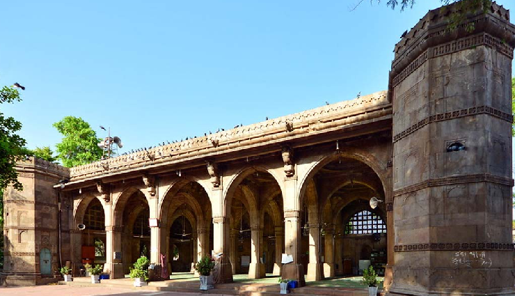 historical sites in gujarat,famous landmarks in gujarat,gujarat historical places,must-visit historical sites in gujarat,ancient monuments in gujarat,gujarat heritage sites,architectural wonders in gujarat,gujarat historical tourism,top historical attractions in gujarat,gujarat cultural heritage